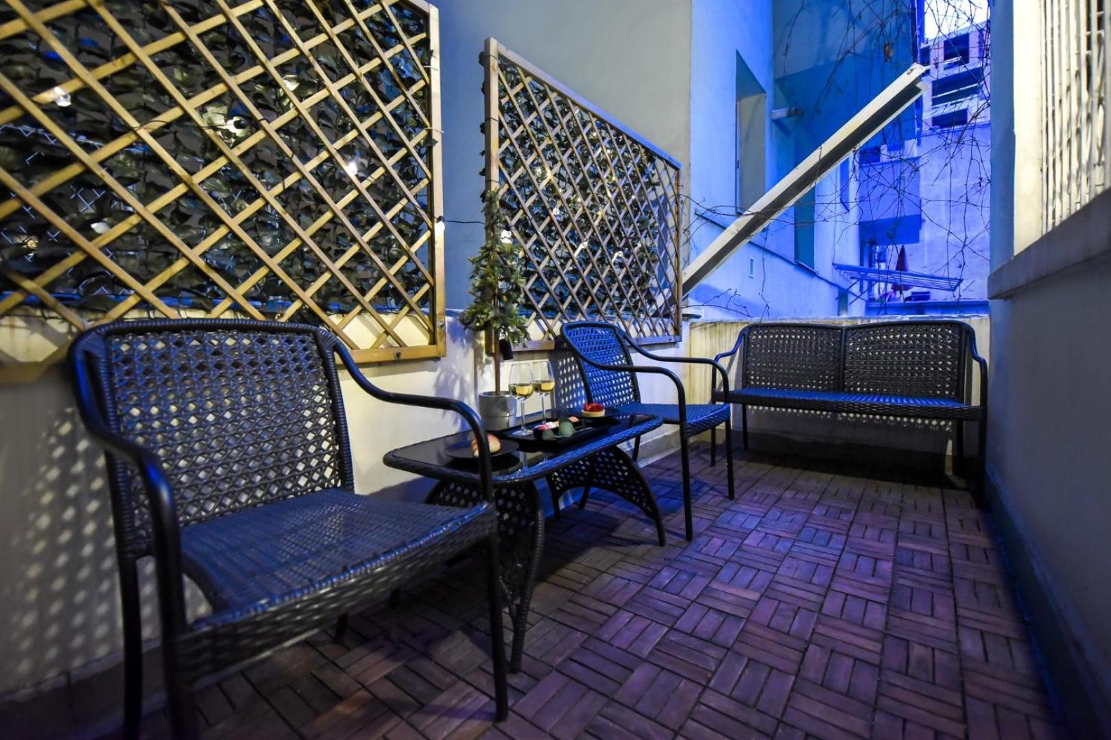 Chic Near Universitate Square - Your Ideal In Bucharest