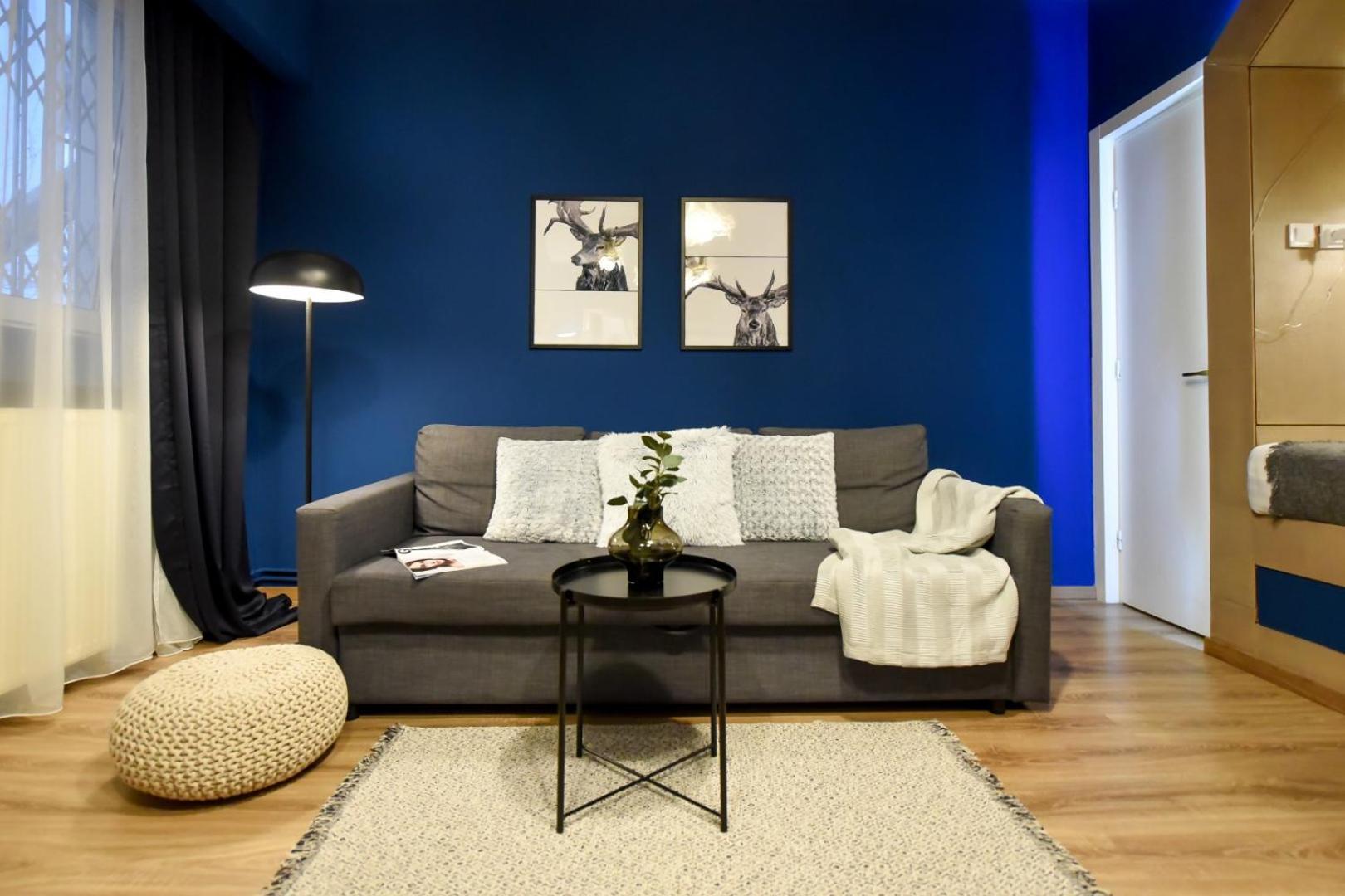Chic Near Universitate Square - Your Ideal In